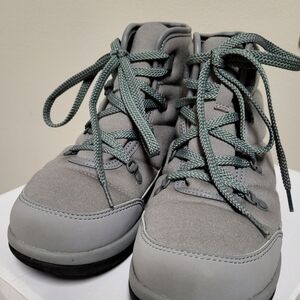 Cloudsteppers by Clarks Cabrini Cove Gray Boots